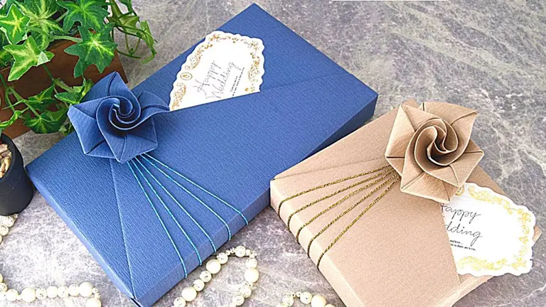 Beautiful, upscale gift-wrapping design.